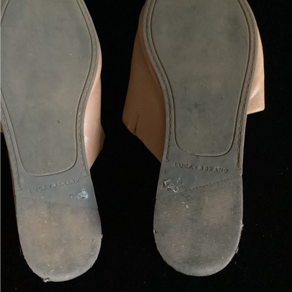 Lucky Brand Women’s Slides size 8 “Bairey” - Picture 4 of 4